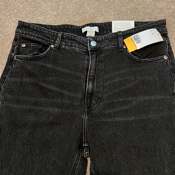NWT H&M High Waist Black Jeans - Picture 3 of 6